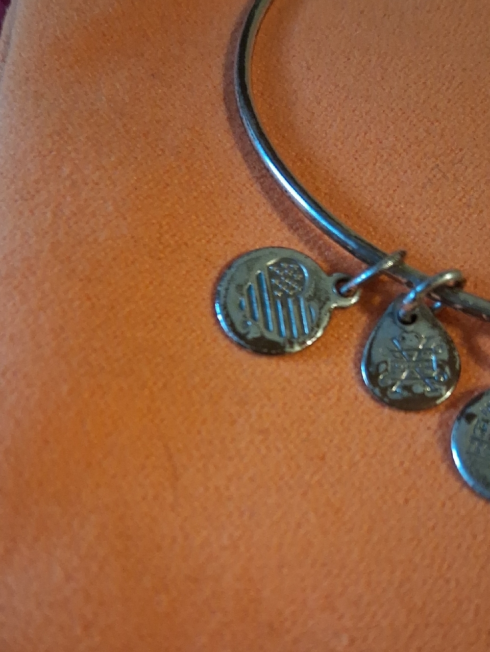 Bracelet - Picture 4 of 6